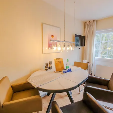 Haus Bielefeld 32a 아파트 *